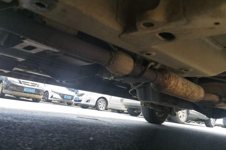 Used Wuling Rongguang V 2016 1.5L Standard Version Chassis Front Left