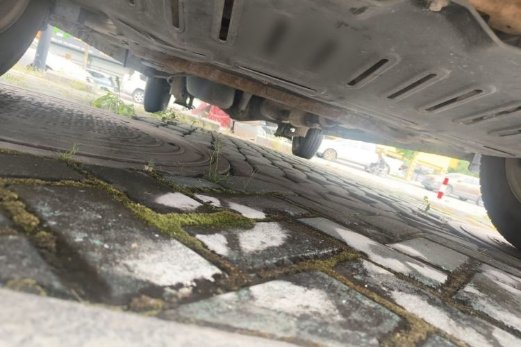 Used Wuling Rongguang V 2016 1.5L Standard Version Chassis Front