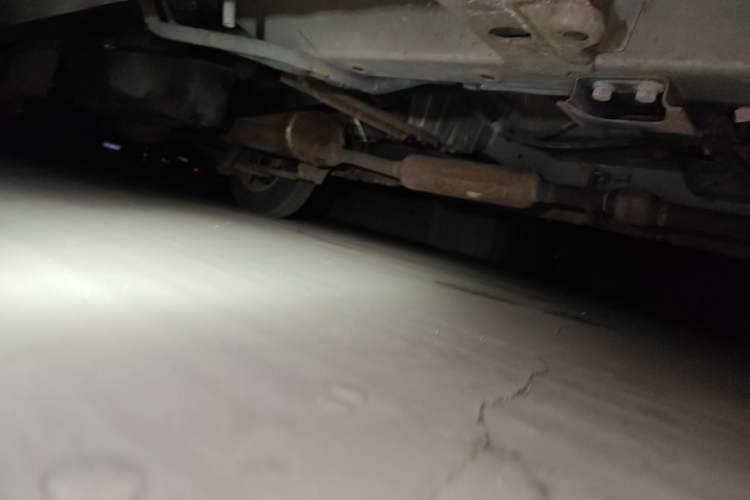 Used Wuling Rongguang V 2016 1.5L Standard Version Chassis Front Right