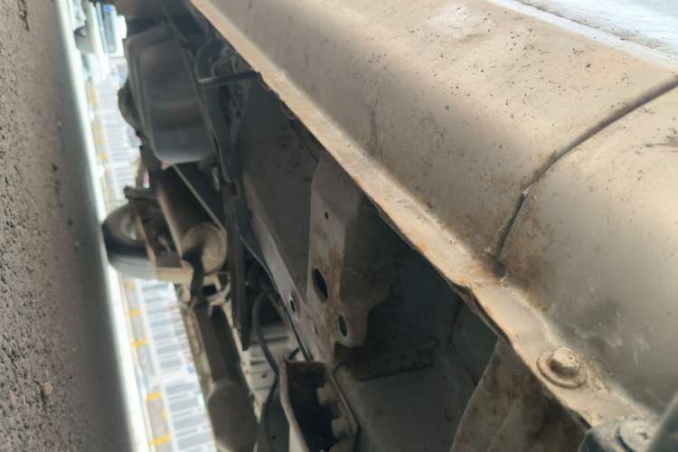 Used Wuling Rongguang V 2016 1.2L Standard Version Chassis Front Right