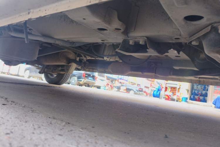 Used Wuling Rongguang V 2016 1.2L Standard Version Chassis Front Right