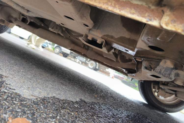 Used Wuling Rongguang V 2016 1.5L Standard Version Chassis Front Right
