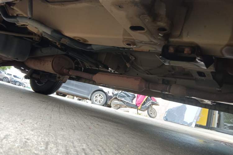 Used Wuling Rongguang V 2016 1.5L Standard Version Chassis Front Right