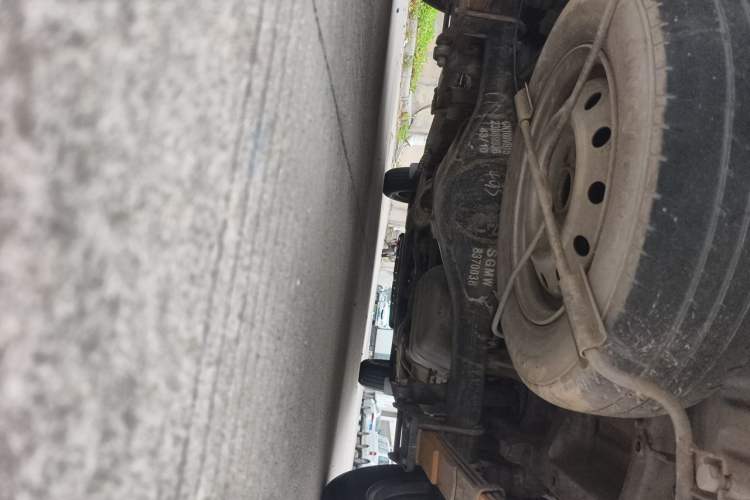 Used Wuling Rongguang V 2016 1.5L Standard Version Chassis Rear