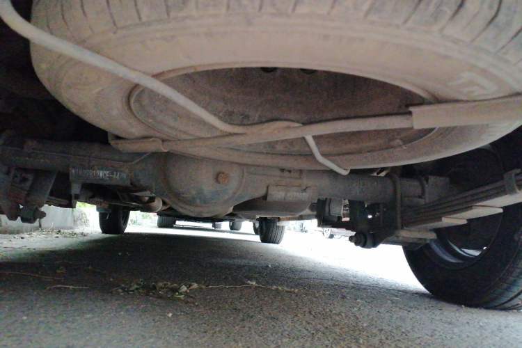 Used Wuling Rongguang V 2016 1.2L Practical Version Chassis Rear