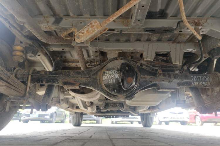 Used Wuling Rongguang V 2016 1.2L Practical Version Chassis Rear