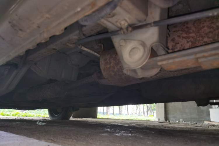Used Wuling Rongguang V 2016 1.5L Practical Version Chassis Rear Left