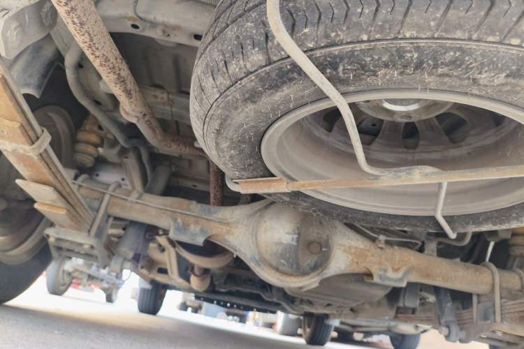 Used Wuling Rongguang V 2016 1.2L Standard Version Chassis Rear