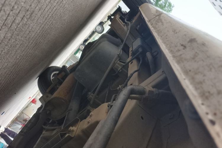 Used Wuling Rongguang V 2016 1.5L Standard Version Chassis Rear Right