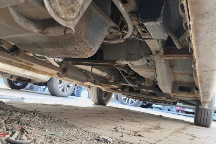 Used Wuling Rongguang V 2016 1.2L Practical Version Chassis Rear Right