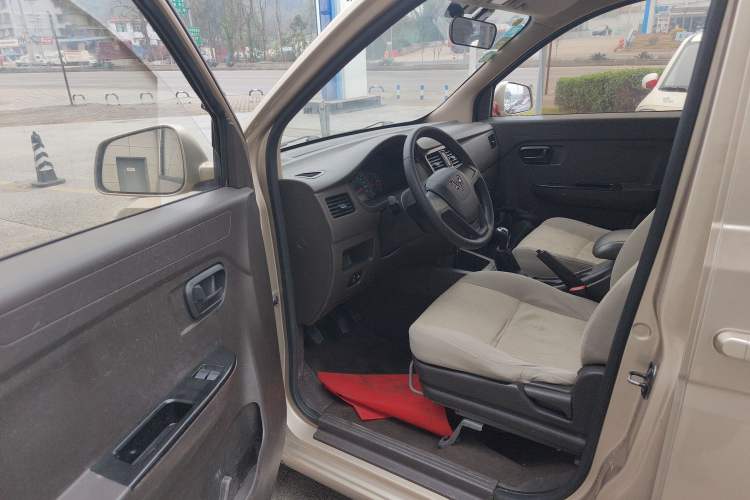 Used Wuling Rongguang V 2016 1.2L Standard Version Driver Seat