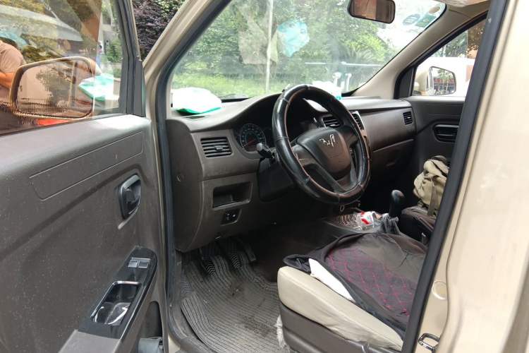 Used Wuling Rongguang V 2016 1.2L Standard Version Driver Seat