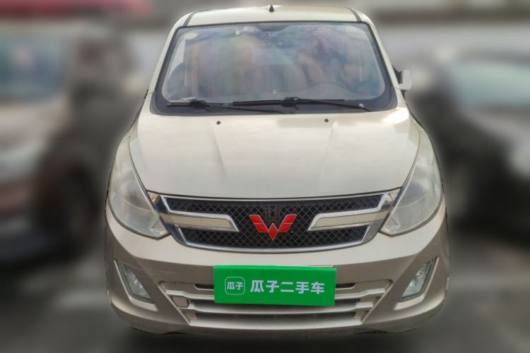 Used Wuling Rongguang V 2016 1.5L Standard Version Front