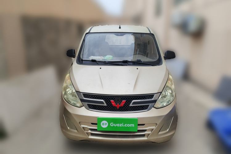 Used Wuling Rongguang V 2016 1.5L Practical Version Front