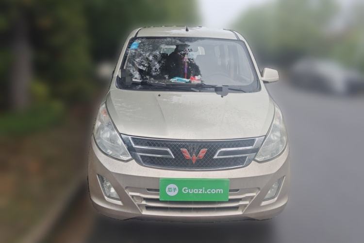 Used Wuling Rongguang V 2016 1.5L Standard Version Front