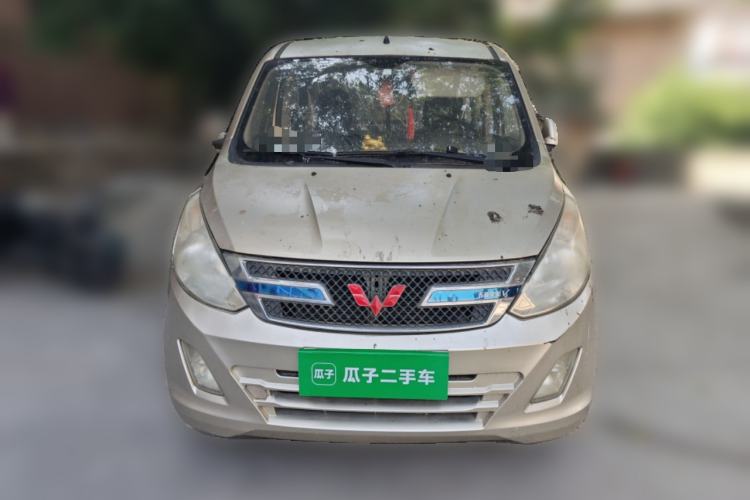 Used Wuling Rongguang V 2016 1.5L Standard Version Front