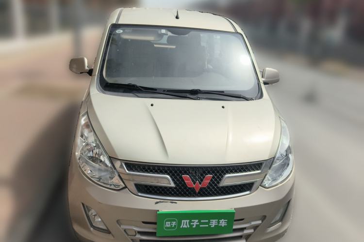 Used Wuling Rongguang V 2016 1.2L Standard Version Front