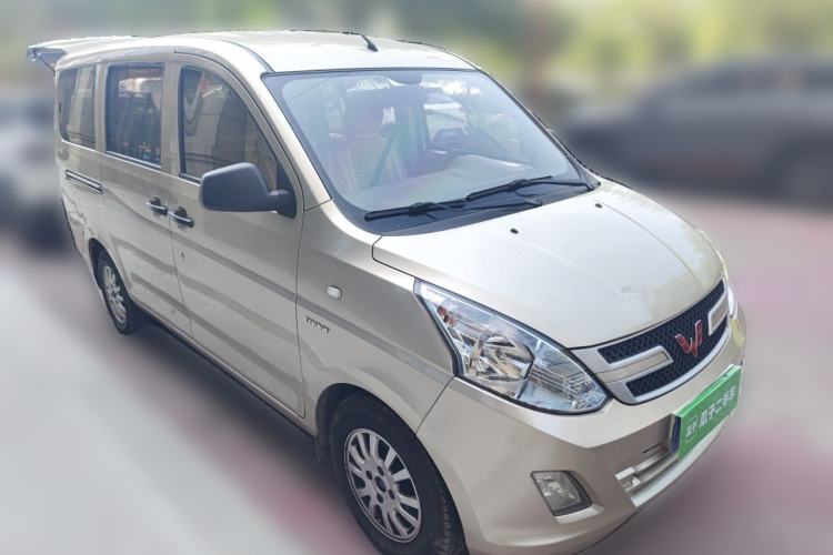 Used Wuling Rongguang V 2016 1.5L Practical Version Non-Power-Assisted Front Right 45 Deg