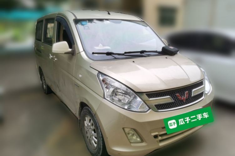 Used Wuling Rongguang V 2016 1.5L Standard Version Front Right 45 Deg