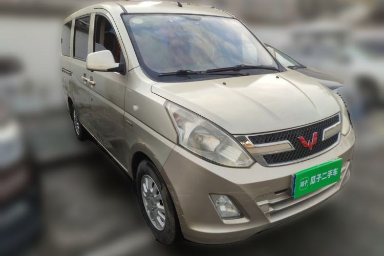 Used Wuling Rongguang V 2016 1.5L Standard Version Front Right 45 Deg