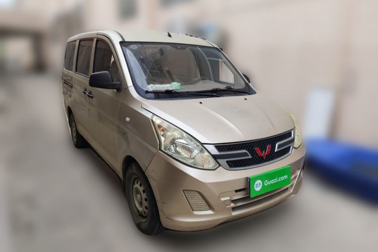 Used Wuling Rongguang V 2016 1.5L Practical Version Front Right 45 Deg