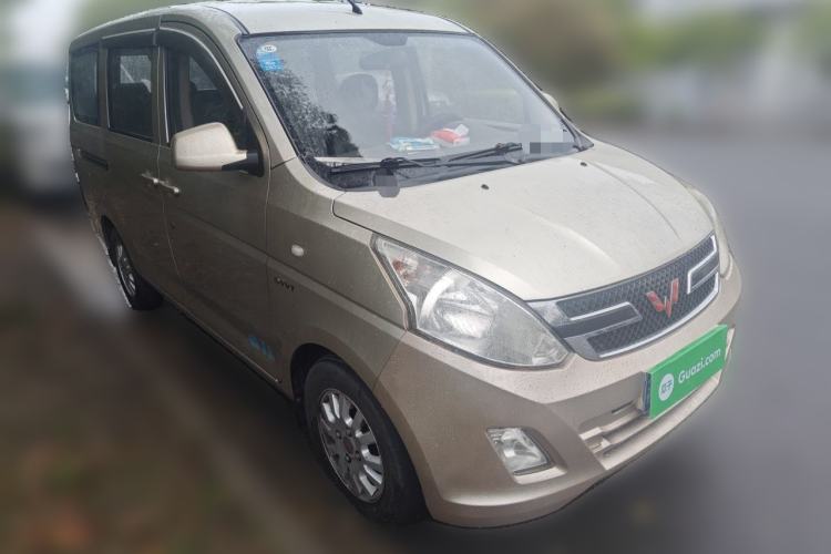 Used Wuling Rongguang V 2016 1.5L Standard Version Front Right 45 Deg