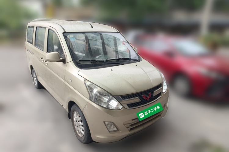 Used Wuling Rongguang V 2016 1.2L Standard Version Front Right 45 Deg