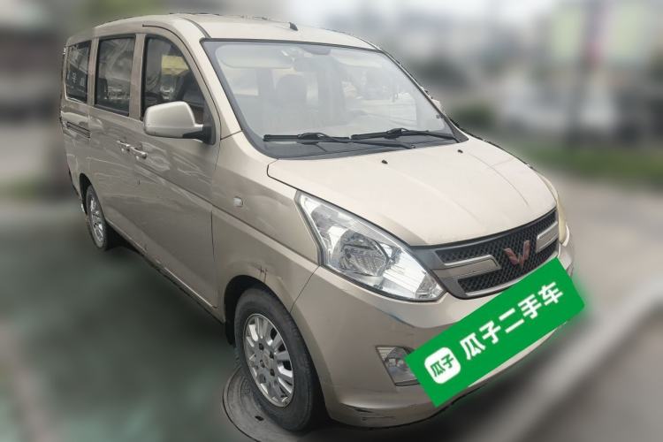 Used Wuling Rongguang V 2016 1.5L Standard Version Front Right 45 Deg
