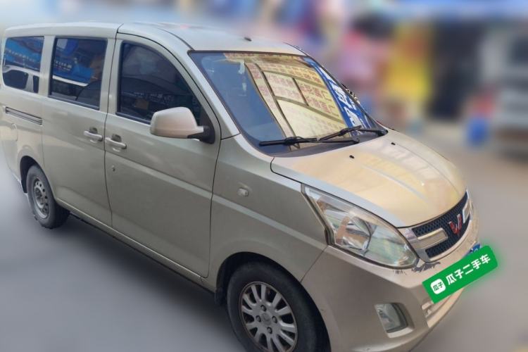 Used Wuling Rongguang V 2016 1.2L Standard Version Front Right 45 Deg