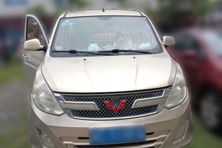 Used Wuling Rongguang V 2016 1.2L Standard Version Front