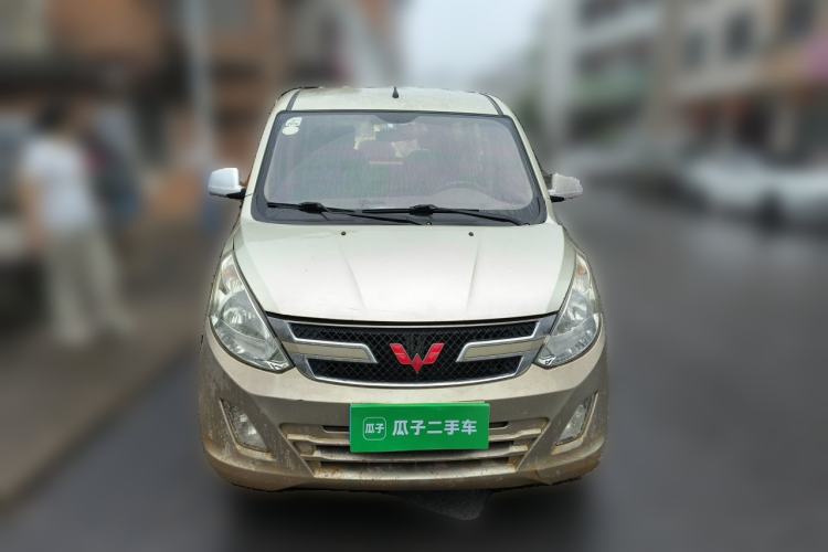 Used Wuling Rongguang V 2016 1.5L Standard Version Front