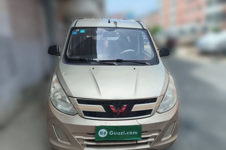 Used Wuling Rongguang V 2016 1.5L Practical Version Front