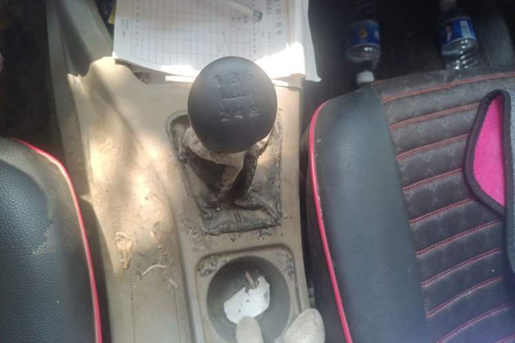 Used Wuling Rongguang V 2016 1.5L Practical Version Gear Lever