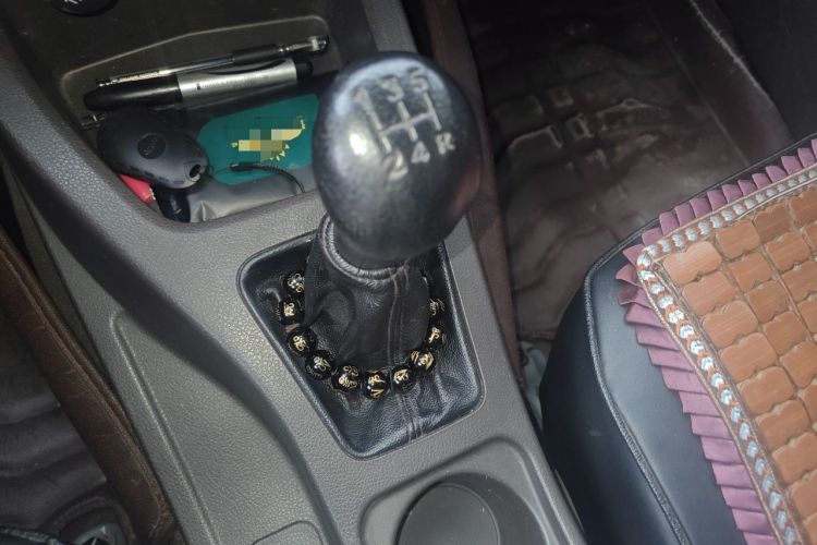 Used Wuling Rongguang V 2016 1.5L Standard Version Gear Lever
