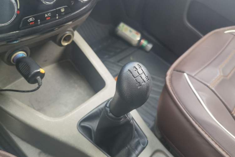 Used Wuling Rongguang V 2016 1.5L Standard Version Gear Lever