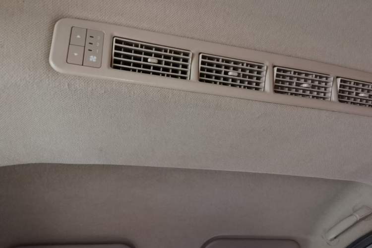 Used Wuling Rongguang V 2016 1.5L Standard Version Headliner