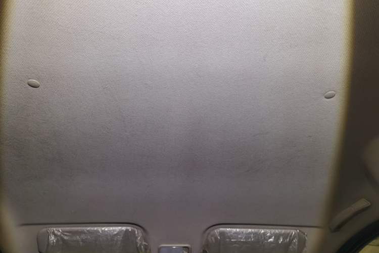 Used Wuling Rongguang V 2016 1.5L Practical Version Headliner
