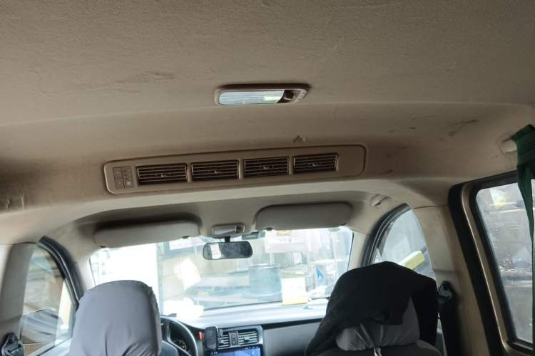 Used Wuling Rongguang V 2016 1.5L Standard Version Headliner