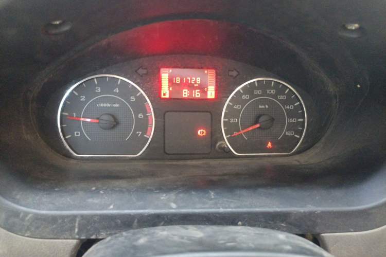 Used Wuling Rongguang V 2016 1.5L Practical Version Instrument Cluster