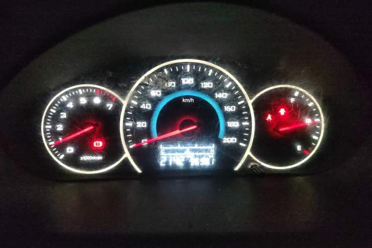 Used Wuling Rongguang V 2016 1.5L Standard Version Instrument Cluster
