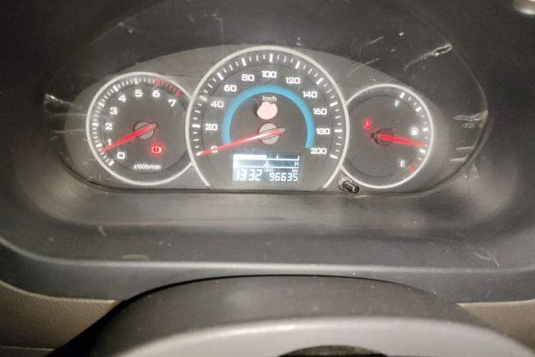 Used Wuling Rongguang V 2016 1.5L Standard Version Instrument Cluster