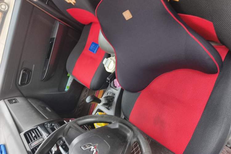 Used Wuling Rongguang V 2016 1.5L Standard Version Left Front Seat