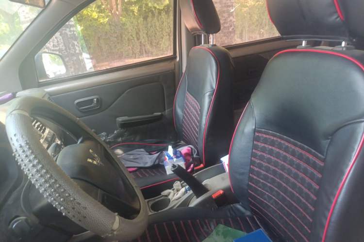 Used Wuling Rongguang V 2016 1.5L Practical Version Left Front Seat