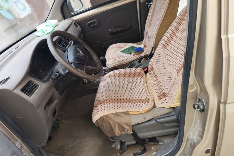 Used Wuling Rongguang V 2016 1.5L Practical Version Left Front Seat