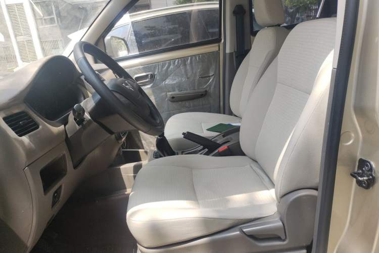 Used Wuling Rongguang V 2016 1.2L Practical Version Left Front Seat