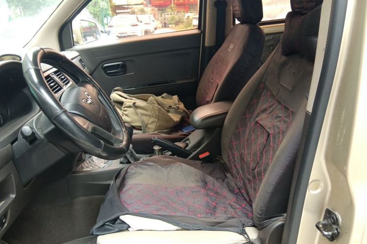 Used Wuling Rongguang V 2016 1.2L Standard Version Left Front Seat
