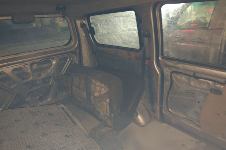 Used Wuling Rongguang V 2016 1.5L Practical Version Left Rear Seat