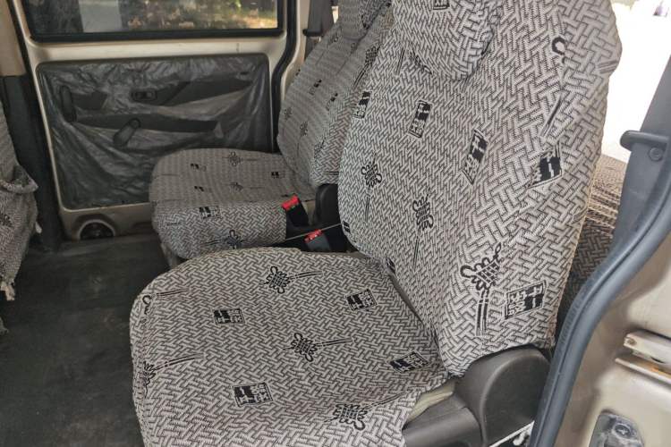 Used Wuling Rongguang V 2016 1.5L Standard Version Left Rear Seat
