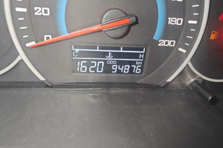 Used Wuling Rongguang V 2016 1.5L Standard Version Odometer Close Up