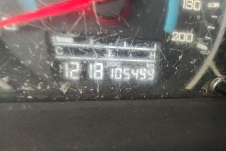 Used Wuling Rongguang V 2016 1.5L Standard Version Odometer Close Up